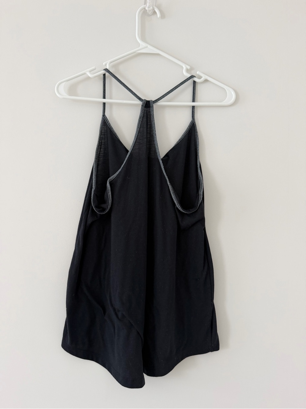 Under Armour Thread borne Train Racerback Tank Small/Medium - Picture 3 of 8